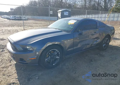 2014 Ford Mustang V6 from USA, damaged, VIN 1ZVBP8AM4E5325018